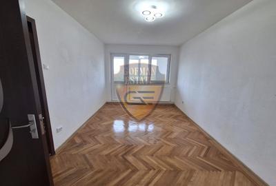 3 camere, Gara, decomandat, etaj 8/10 lift, izolat, renovat, 71mp, balcon 6.4mp - 1