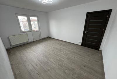 Apartament 2 camere semidecomandat,renovat, Mihai Viteazul - 4