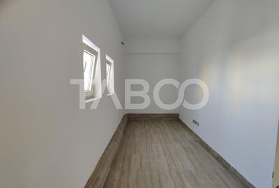 Spatiu comercial cu vitrina pe 3 niveluri cu suprafata utila de 915mp - 8