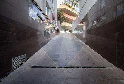 4 camere| semineu| piscina interioara | sauna | sala de sport| parcare - 31