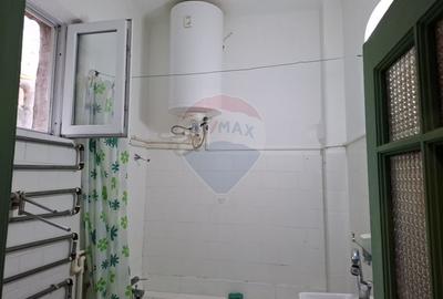 Vanzare casa 2 camere, partial renovata, Bd. Pieptanari - 9