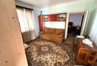 Casă cu arhitectură pragmatică în zona Port - 1