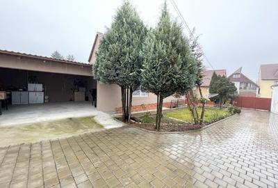 Casa cu doua apartamente si curte zona Turnisor - 2