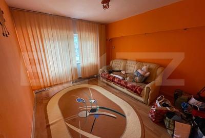 Apartament de vanzare, cu 3 camere, 70 mp, zona Garii - 1