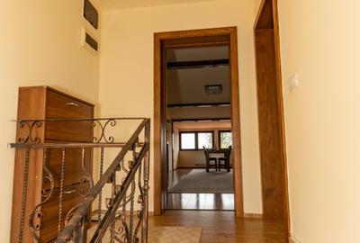 Vila cu PISCINA acoperită, zona centrala în Periș - 37