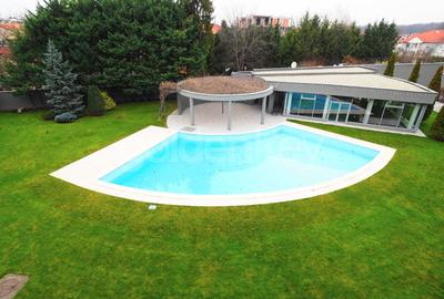 Apartament insorit cu 3 camere | piscina | Cambridge School - 18