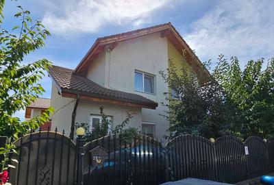 Casa tip Duplex in zona Triaj, Liziera Brasov, 3 camere, 78 mp, curte 100mp