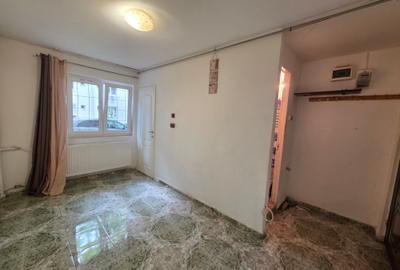 BRANCOVEANU, str. Giovanni Boccaccio, apropiere metrou, bloc reabilitat, 16 mpu - 2