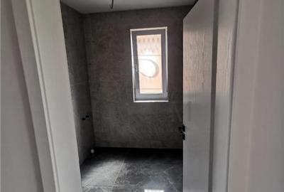 Duplex superb - zona foarte buna - toate utilitatile - gata de mutat - 23