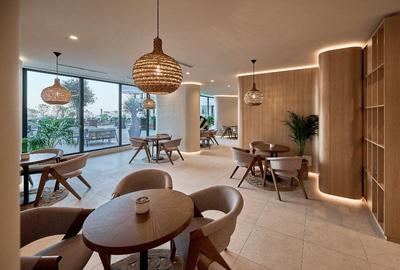 Ofer pentru inchiriere apartament cu doua camere cu vedere perfecta la mare - 12