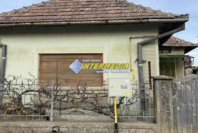 Casa individuala 3 camere Vanzare Barabant cu 1096 mp. toate utilitatile - 4
