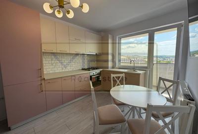 Apartament cu 2 camere semidecomandat, mobilat în Bucium