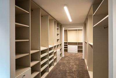 Vanzare - O proprietate magnifica cu gradina in Cartierul Francez - 16