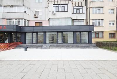 Spatiu comercial stradal renovat complet TOTUL NOU - 1