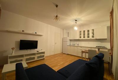 Complex Central  2 cam dec, mobilat, utilat, parcare, renovat - 2