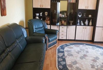 Apartament cu 2 camere decomandat în Micro 17