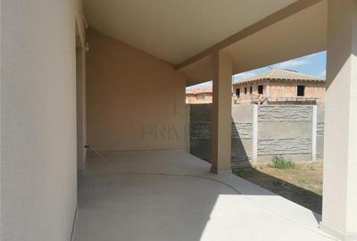 Duplex superb - zona foarte buna - toate utilitatile - gata de mutat - 11