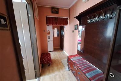 Apartament 3 camere semidecomandat | Etaj 3, zona Ura - 7