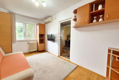 Apartament cu 3 camere de închiriat în zona Intim - 2