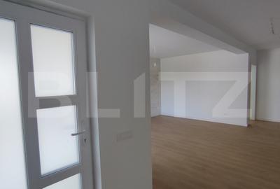 Casă parter cu panoramă deosebită spre oraș, toate utilitățile - 2