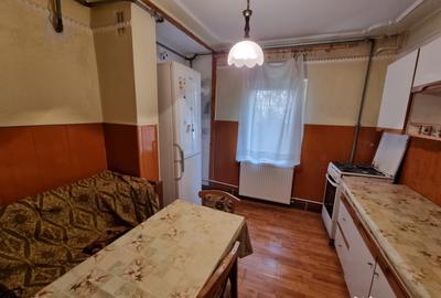 Apartament 3 camere liber la vanzare zona  Racadau - 4
