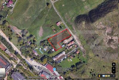 Teren Construcții intravilan de 3300 mp, în Rulmentul