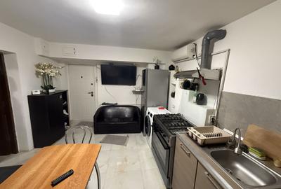 Apartament cu 2 camere semidecomandat, mobilat în Kamsas