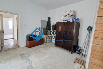 ULTRACENTRAL -CASA 4 CAMERE ,TEREN 187 MP, CENTRALA GAZ - 12