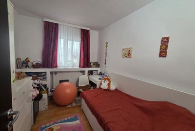 Apartament 3 camere- zona Zimbru - 4