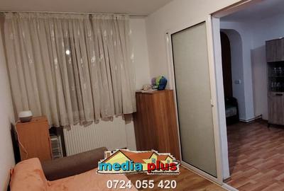 Vânzare apartament 3 camere, etaj 1, Micro 19 – mobilat complet - 5