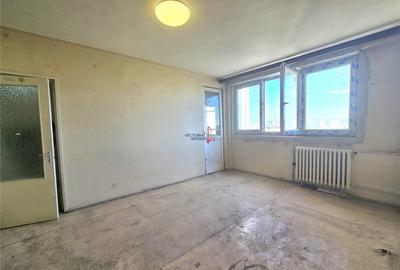Apartament et.6/8, bloc din 78, anvelopat McDonalds Colentina - 2