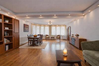 FILM! Resedinta cu identitate arhitecturala, 700mp teren, garaj 4X, Tractorul, B - 1