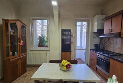 Apartament central 110 mp | Ideal locuita sau birou | 4 camere |  et.2/7 - 5