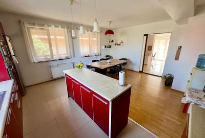 Casă individuală P+1+M | 4 camere | Mobilată | 2 deschideri | Stradal - 17