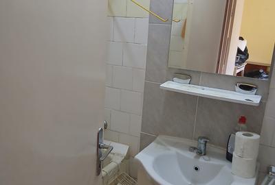 Garsoniera Astra-planete,decomandata,etajul 2,libera,65000 Euro neg - 8
