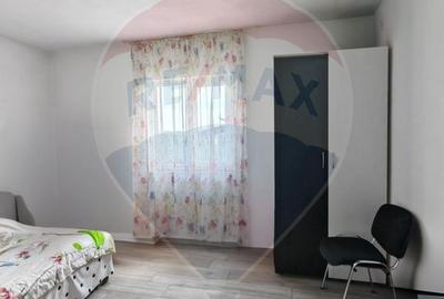 Casă / Vilă cu 4 camere de vânzare - 6