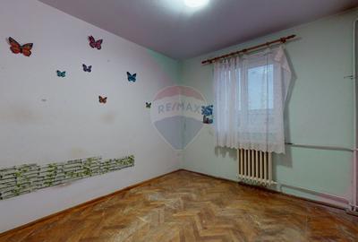 Apartament 3 camere de vânzare, necesită renovare, Săcele - 8