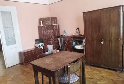 Casă spațioasă aproape de centru – Gruia, teren mare și livadă - 8