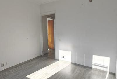Drumul Taberei – Valea Oltului - Valea Argeșului  Apartament 3 camere decomandat - 8
