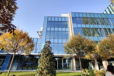 Spatiu comercial de inchiriat  - Metrou Politehnica - 2