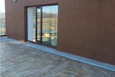 Apartament cu 2 cam si terasa, vedere catre lac - 14