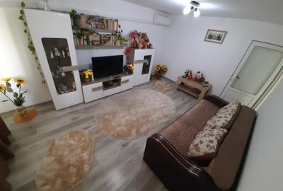 Apartament 2 camere,renovat,str.Podgoriilor - 13