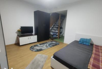 Centrală proprie, garsoniera dubla(2 paturi duble), Gorjului-Militari - 1