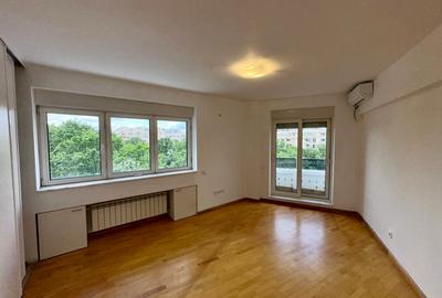 5 Camere pe Bulevardul Unirii vedere la Fântâni - 22