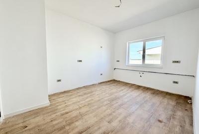 Duplex despartit prin camera tehnica - 4 camere - Mosnita - 7