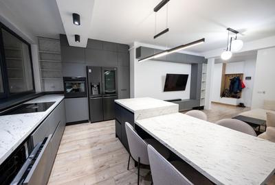 Apartament 3 camere / 2 băi complex Central Parc - mobilat complet - 1