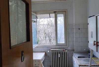 Apartament 4 camere. Zona Covasna. Intre Bld. Obregia si Bld. Brancoveanu. - 4