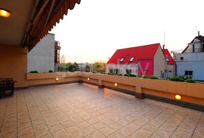 Apartament renovat cu 3 camere, 2 bai | terasa generoasa 80mp - 1