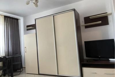 Garsoniera, semidecomandata, 22 mp, metrou, zona Titan - 2