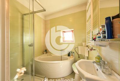 Apartament 4 camere | 133 Mp | Parcare | Zonă centrală | Str. Dealului - 14